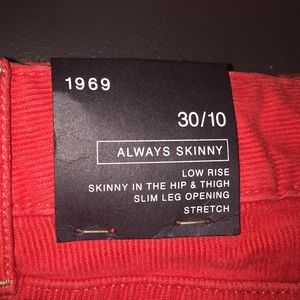 Skinny jeans